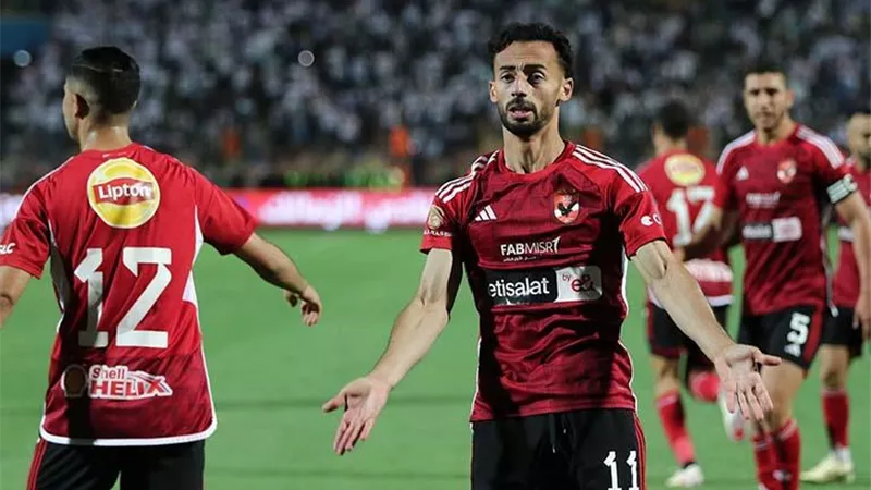 جلسة خاصة بين النحاس و أحمدعبد القادر لحسم موقفه مع الأهلي 