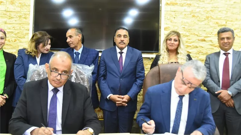  توقيع 3 بروتوكولات تعاون بين مطروح وشركات البترول 