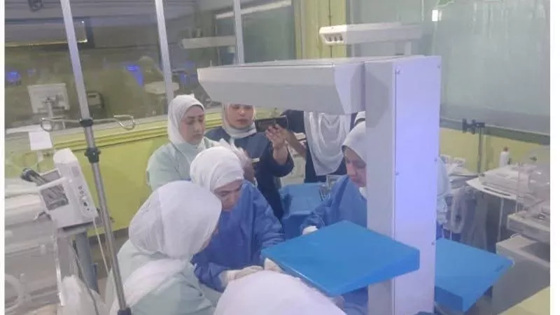 معجزة طبية جديدة.. شفاء رضعية وُلدت بوزن 2 كجم ومصابة بالتهاب رئوي بدمياط 