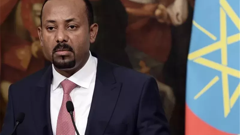 آبي أحمد يُشعل الصراع مع إريتريا بسبب البحر الأحمر.. وأسمرة تُحذر أديس أبابا