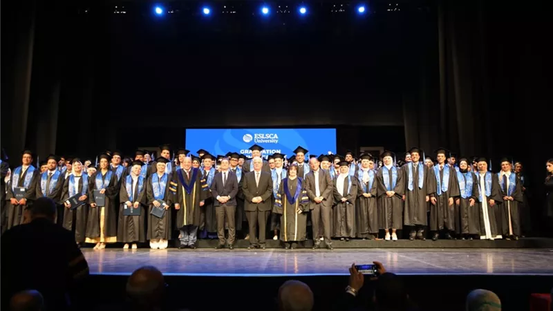 وزيرا التعليم العالي والمالية يشهدان حفل تخريج دفعة جديدة من جامعة أسلسكا  