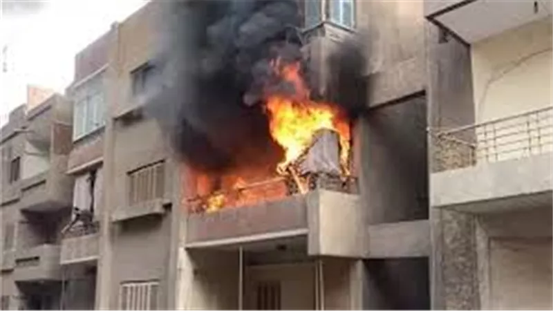 السيطرة على حريق شقة سكنية بالصف دون إصابات