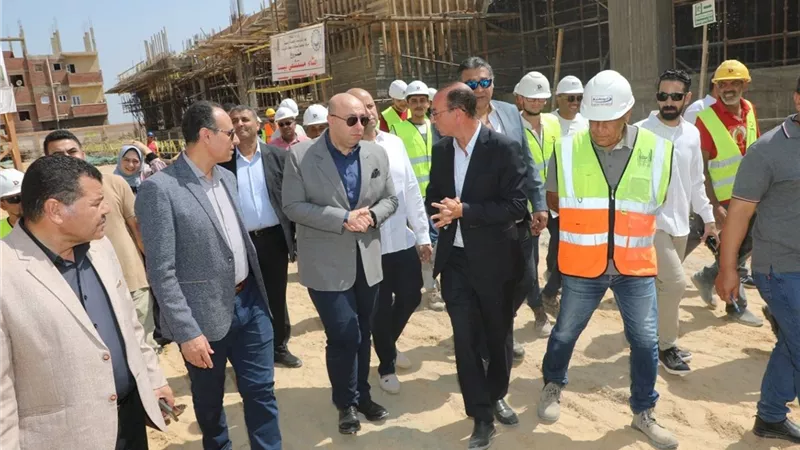 محافظ بني سويف يتابع أعمال إحلال وتجديد المستشفى المركزي