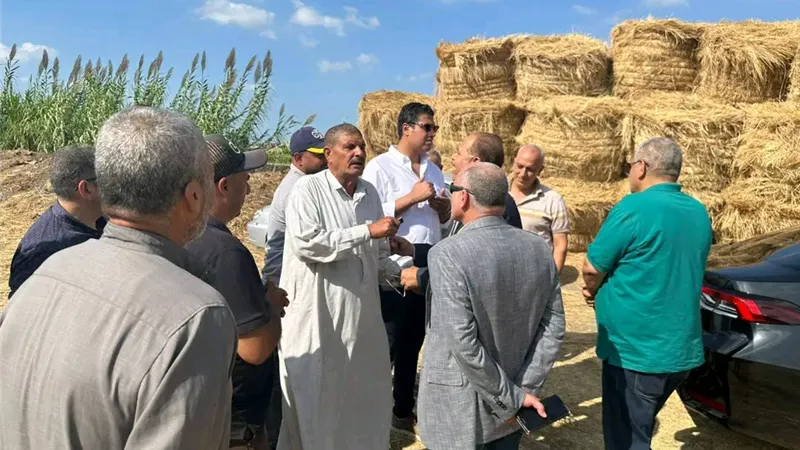 نائب محافظ الدقهلية يُشدد على مكافحة حرق المخلفات خلال تفقد نقاط التجميع