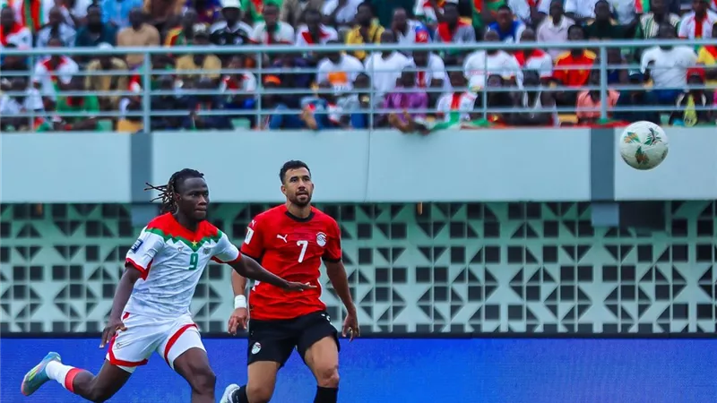 ترتيب مجموعة مصر بعد التعادل أمام بوركينا فاسو بتصفيات المونديال