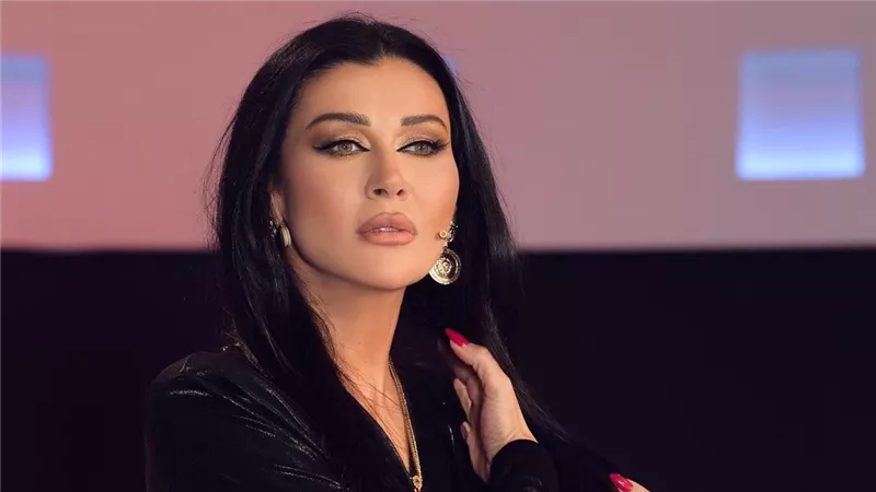 نادين الراسي تعتذر لـ فضل شاكر بعد تصريحاتها المسيئة: «جلَّ من لا يخطئ»