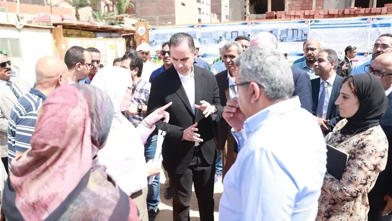   نائب وزير الصحة يتفقد مشروع تطوير مستشفى أبنوب المركزي بأسيوط