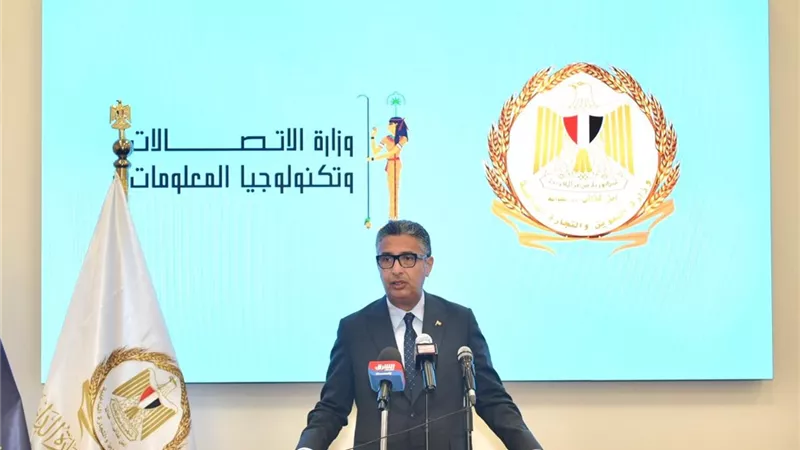 وزيرا الاتصالات والتموين يطلقان استمارة تحديث بيانات المواطنين بمحافظة بورسعيد