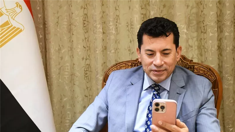 وزير الرياضة مشيدا بأداء منتخب مصر: خطوة تفصلنا عن كأس العالم