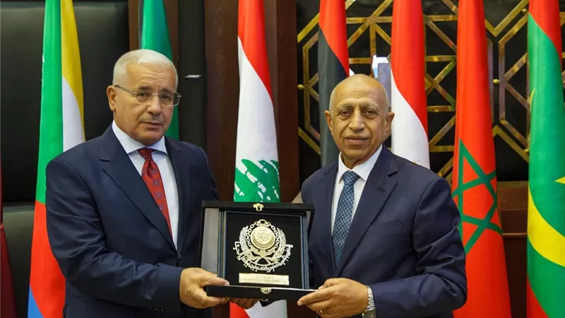 رئيس الأكاديمية العربية يستقبل رئيس المجلس الشعبي الوطني الجزائري وسفير الجزائر بالقاهرة