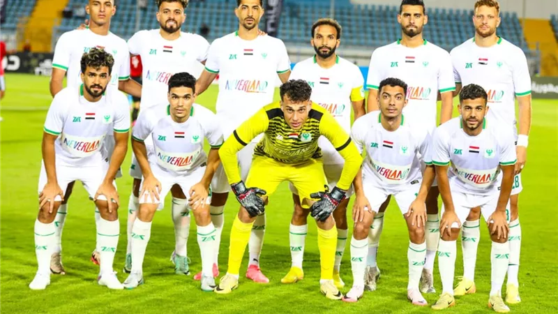 الخماسي الدولي ينضم لمعسكر المصري استعدادًا لمواجهة الزمالك بالدوري الممتاز 