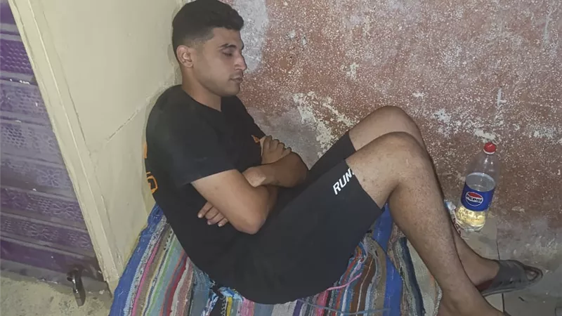 بلا بيت ولا عائلة.. 