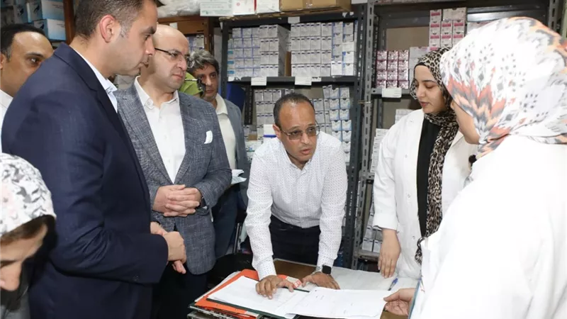 محافظ بني سويف ونائب وزير الصحة يتابعان تطوير المستشفيات وتعزيز الخدمات الطبية