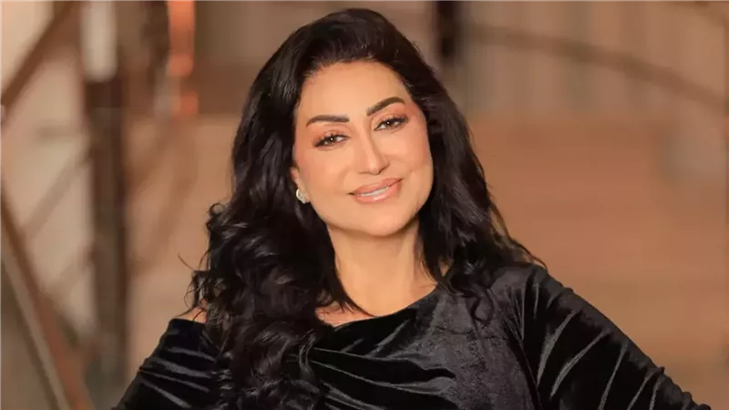وفاء عامر عن والدها الراحل: «وحشني صوته وقوته وحنيته»