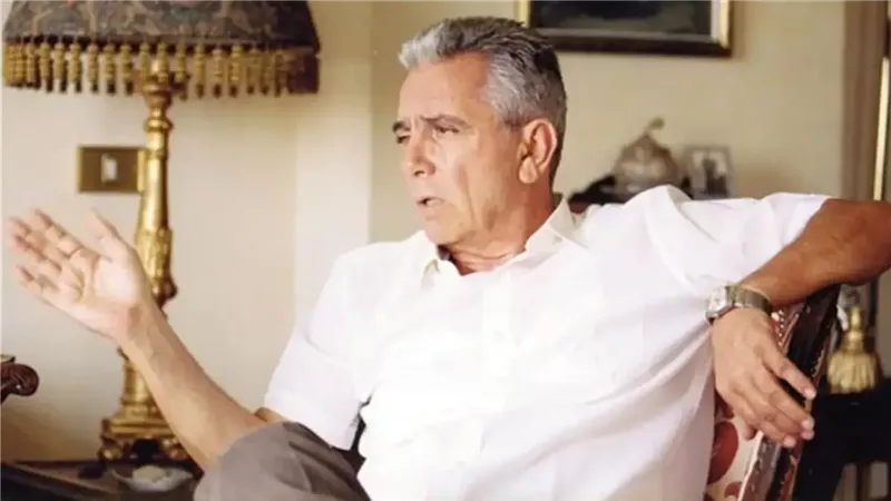 صالح سليم.. بين المستطيل الأخضر وسحر الشاشة ..صور