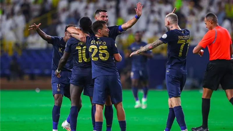 جدول مباريات اليوم الجمعة.. عودة الدوري المصري ومواجهات قوية في السعودية وأوروبا