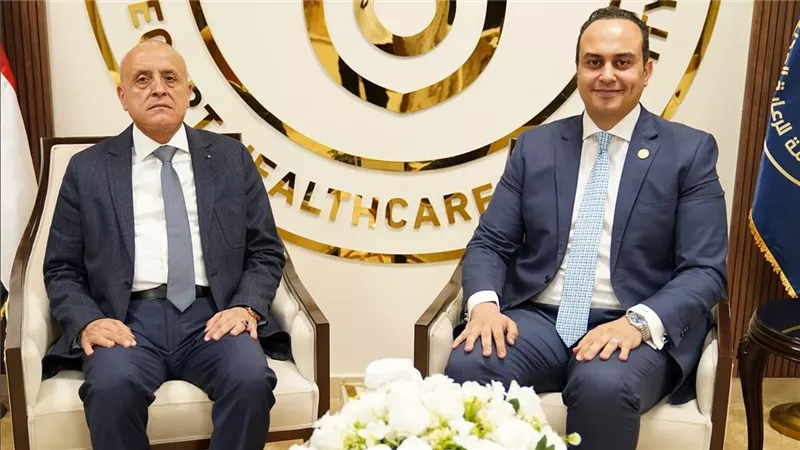 رئيس هيئة الرعاية الصحية يبحث مع محافظ الأقصر تنفيذ مشروعات صحية جديدة