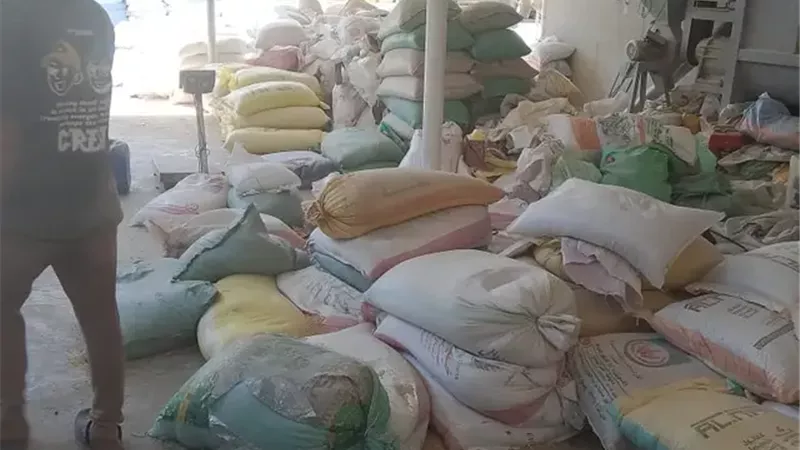 ضبط 59 طن أعلاف فاسدة في 3 محافظات بينها الغربية
