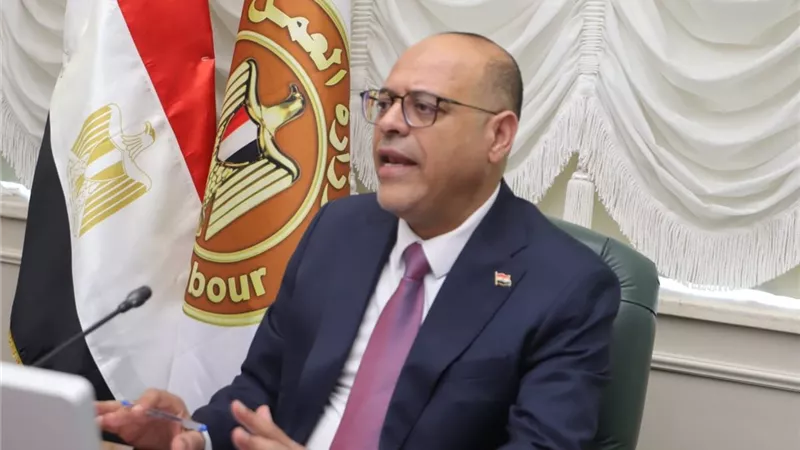 قانون العمل الجديد.. ماذا تفعل المديريات للتعريف بحقوق العمال؟