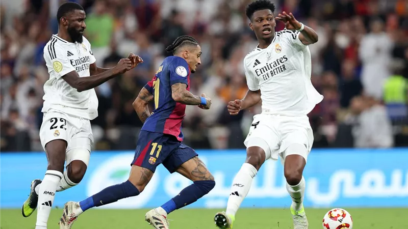 بسبب آسيا.. إقامة الكلاسيكو بين ريال مدريد وبرشلونة 