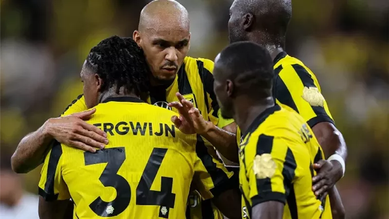 اتحاد جدة يقهر الفتح برباعية ويتصدر دوري روشن