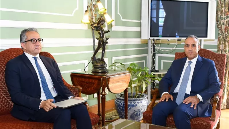العناني مديرا لليونسكو.. كيف نجحت الدبلوماسية المصرية في اعتلاء عرش المنظمة الدولية يوم النصر؟