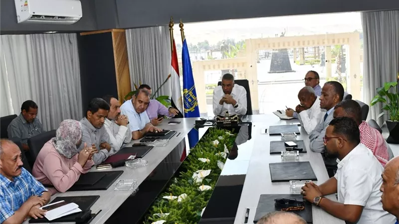 البدء فى تطوير غرب سهيل بأسوان وتحويلها لمنطقة صديقة للبيئة
