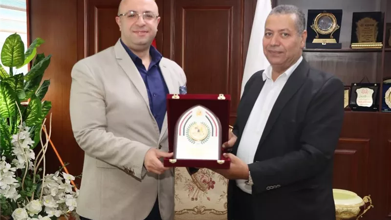 مسيرة نجاح من بني سويف للفيوم.. تكريم وكيل مديرية التموين 