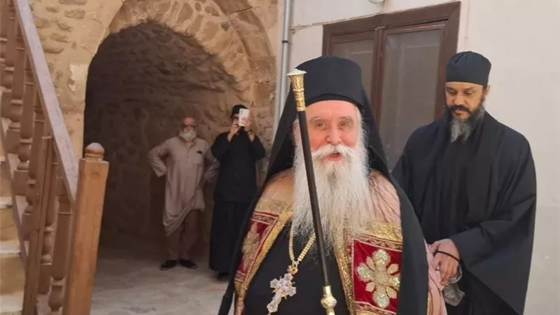 مصادر تشير إلى تولّى الأب سيمون وكيل دير سانت كاترين رئاسته 