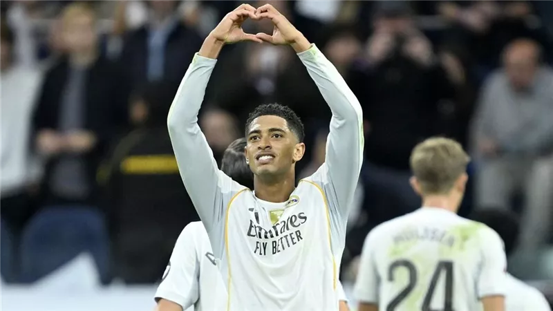 بعد فوز الريال على برشلونة.. بيلينجهام: في وجود مبابي تصبح الأمور أسهل