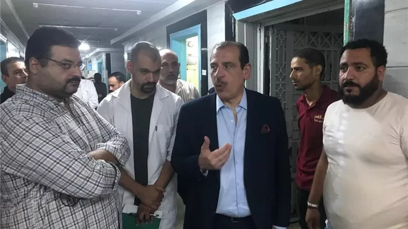 خلال جولة ليلية مفاجئة.. عمرو قنديل يتفقد مستشفى العامرية العام بالإسكندرية