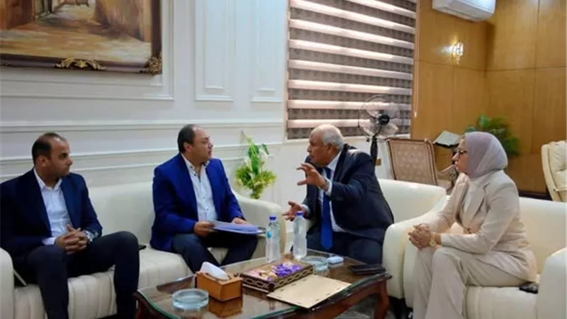 تعاون استثماري واعد.. لقاء هام بين رئيس هيئة تنمية الصعيد ومحافظ الوادي الجديد