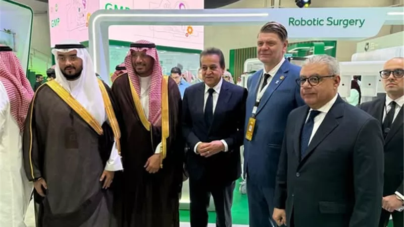 وزير الصحة من ملتقى عالمي بالسعودية: سنواكب التطورات التكنولوجية بالقطاع الطبي