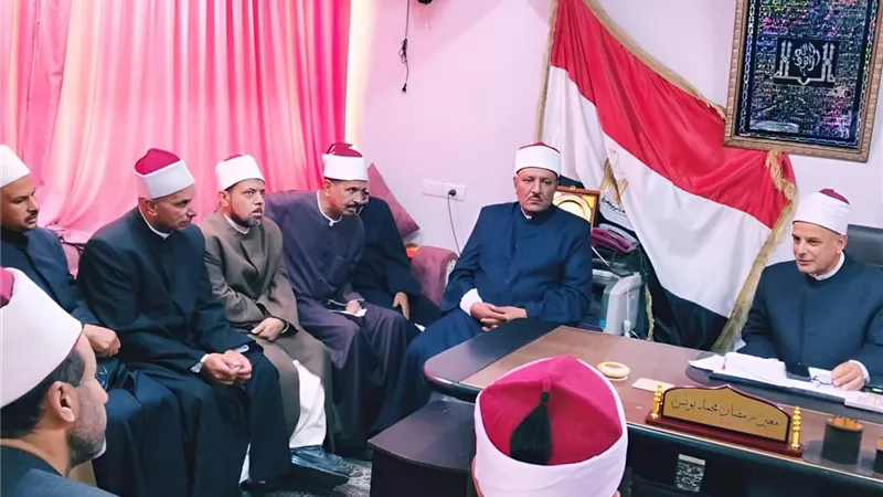 اجتماع طارئ لوكيل أوقاف كفر الشيخ بمديري الإدارات الفرعية