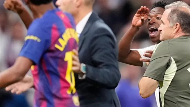 نجم ريال مدريد ينتقد فينيسيوس: خرج عن السيطرة في الكلاسيكو