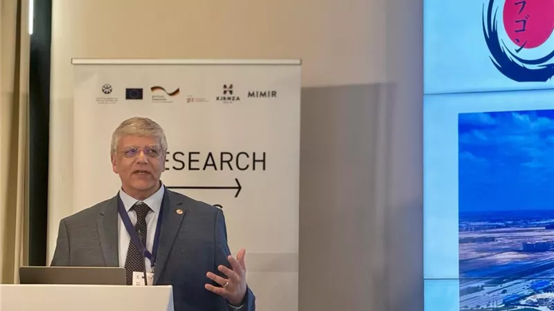 الجامعة المصرية اليابانية تعرض تجربتها الرائدة في الحاضنات التكنولوجية