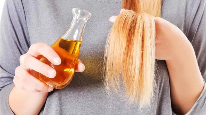 كيفية تحضير معطر شعر طبيعي يدوم طويلًا باستخدام الزيوت العطرية