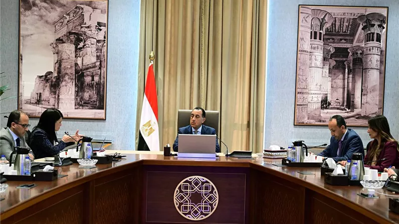 رئيس الوزراء يستعرض تنفيذ الإصدار الأول من السردية الوطنية للتنمية الاقتصادية