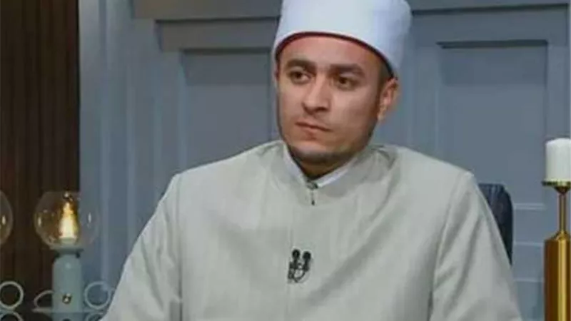 عندي 15 سنة هل ينفع أكون محرما لأمي؟.. أمين الفتوى يجيب