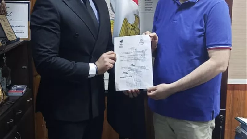محافظ سوهاج يمد تكليف محمد العبد مديرًا لـ«خدمة المواطنين» في صحة سوهاج