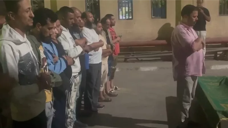 تشييع جثمان «صغير شبرا الخيمة» ضحية السقوط في بلاعة صرف صحي