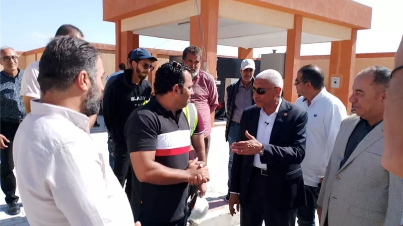 محافظ شمال سيناء يتفقد محطة رافع مياه الشيخ زويد تمهيدًا لتشغيلها