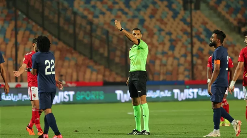 محمود بسيوني حكمًا لمباراة الأهلي وبتروجت في الدوري المصري