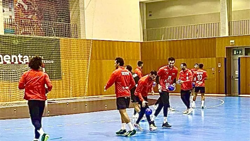 كاستيلو يعود للقاهرة لحضور جنازة والده.. وتعديل في قائمة يد مصر أمام البرتغال