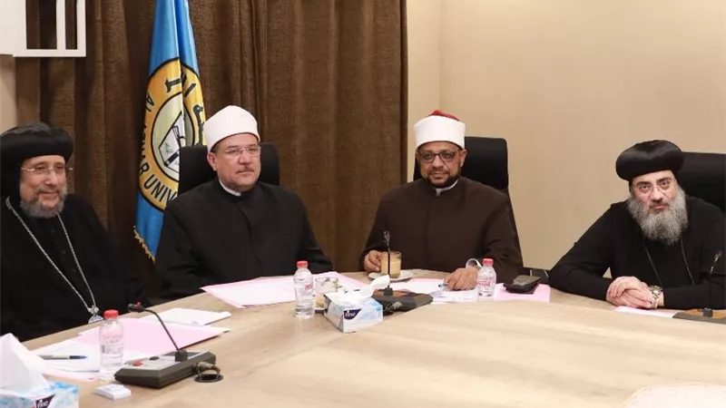الأنبا إرميا: جهود شيخ الأزهر تسهم في إرساء دعائم المحبة والسلام