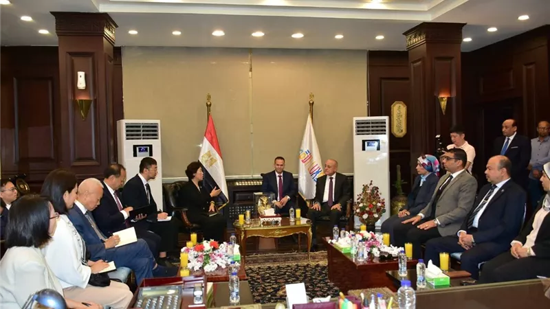 مقاطعة سيتشوان الصينية تبحث عن آفاق جديدة للتعاون في الأقصر