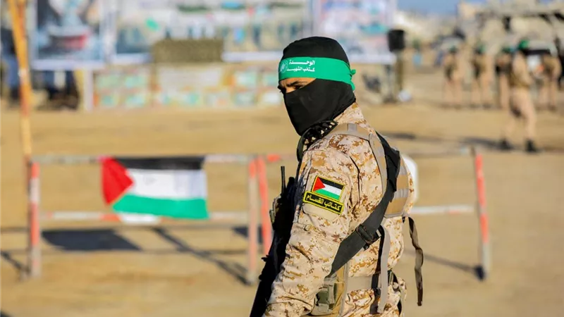 الاحتلال الإسرائيلي يرفض دخول الصليب الأحمر وحماس لشرق غزة بحثا عن الجثث