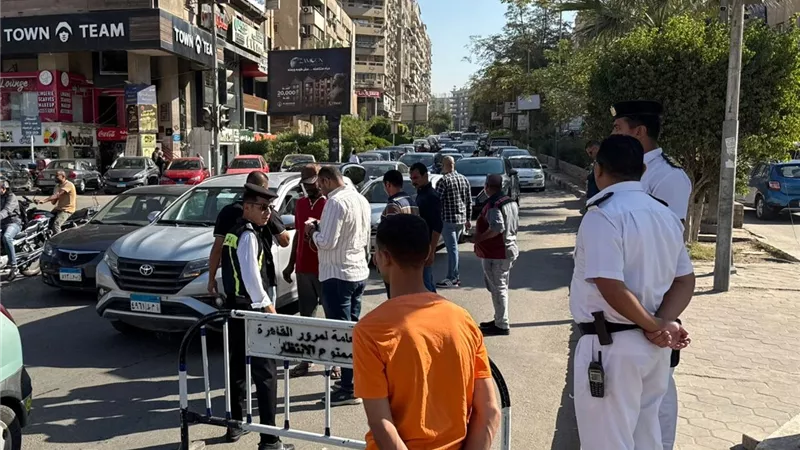لضبط الخارجين عن القانون.. حملة أمنية مكبرة بشوارع البساتين |صور 