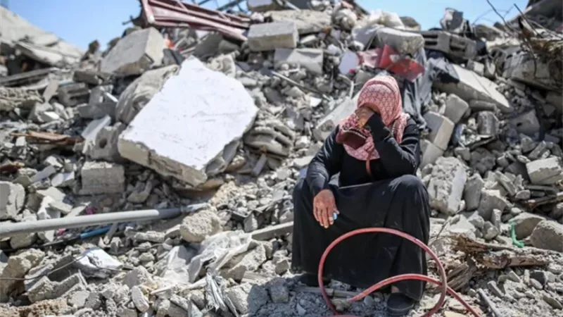 عاصفة داخل ويكيبيديا بعد تجميد صفحة 