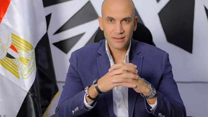  أحمد بدرة: التهديد الإسرائيلي باعتقال أبو مازن تحدٍ سافر
